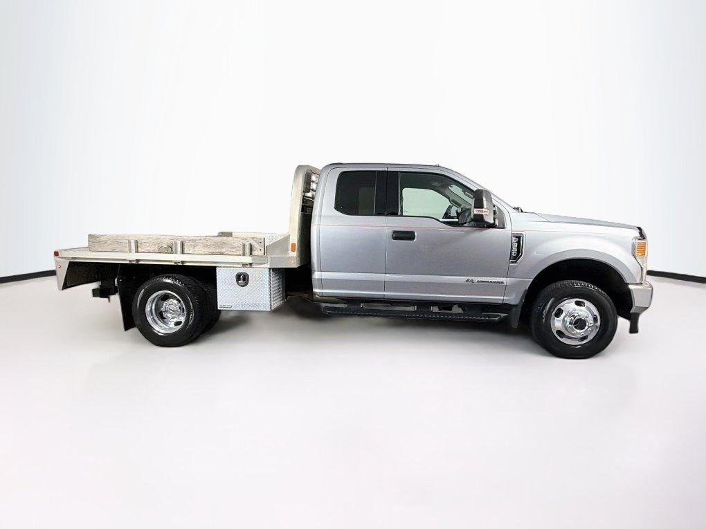 Used 2022 Silver Ford XLT image 11