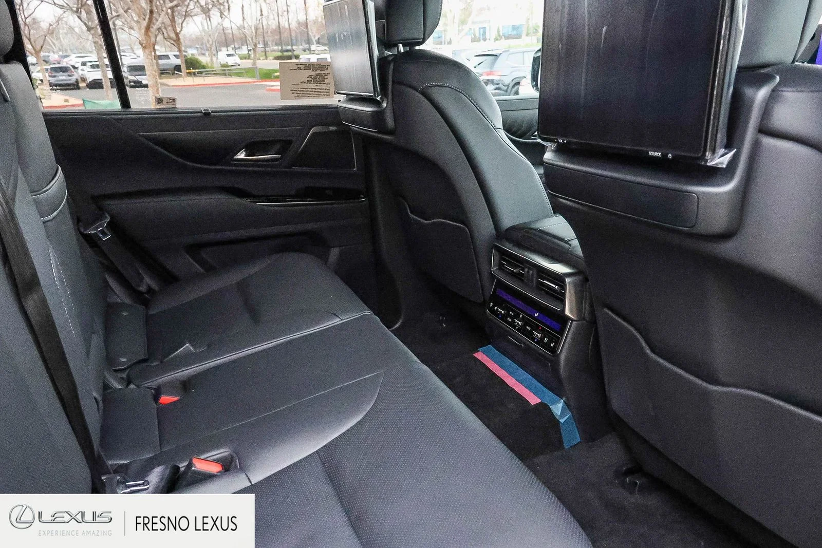 2026 Lexus LX 700h Luxury - Photo 13