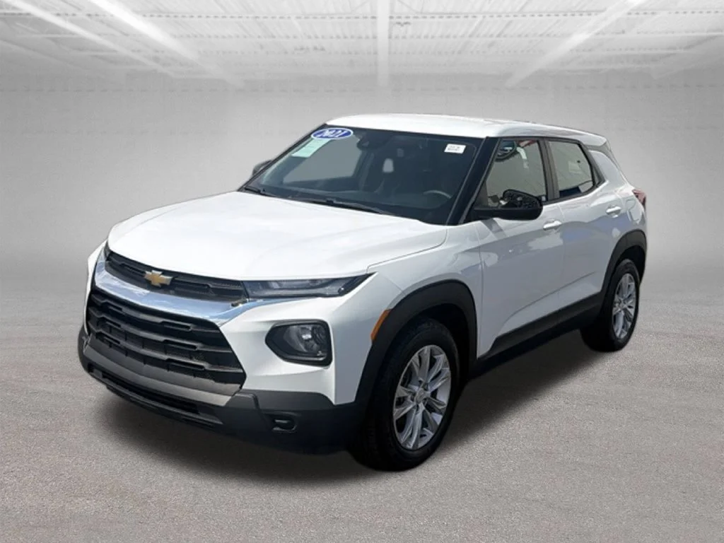 Certified Used 2021 Summit White Chevrolet LS image 4