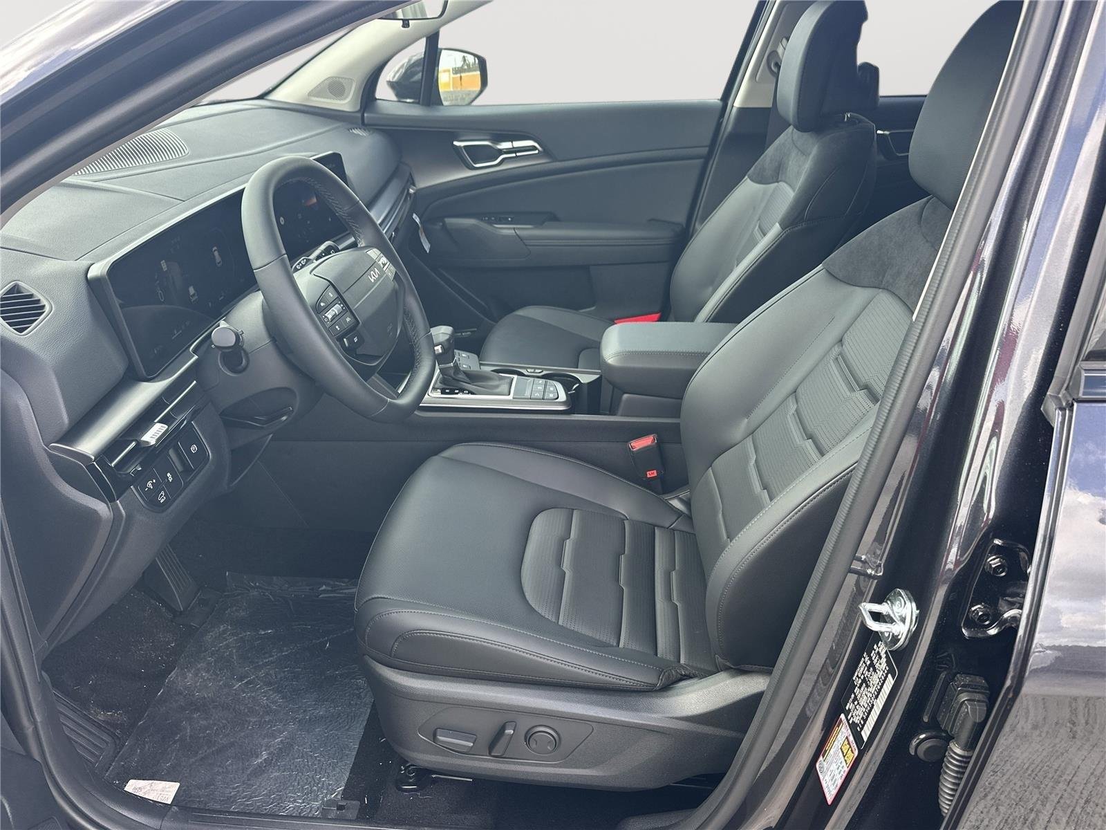 New 2026 Panthera Metal Gray Kia SX-Prestige image 7