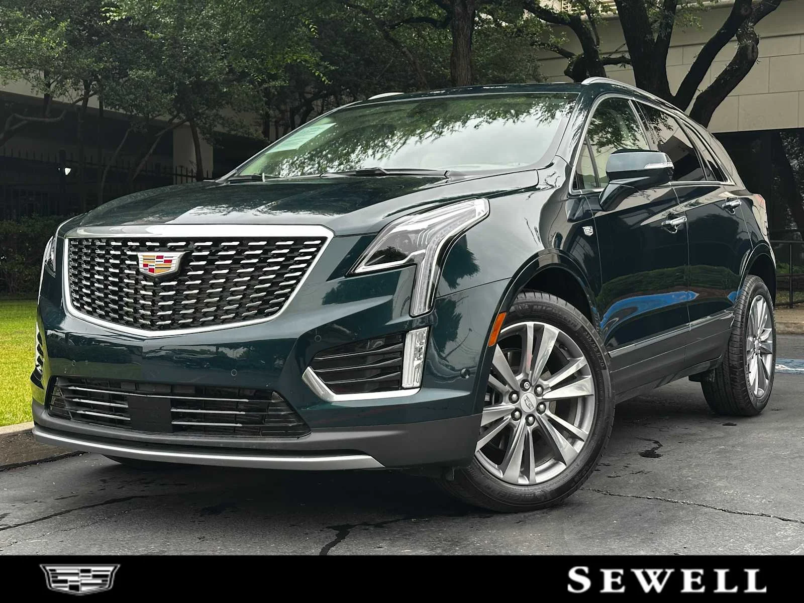 2025 Cadillac XT5 AWD Premium Luxury's photo