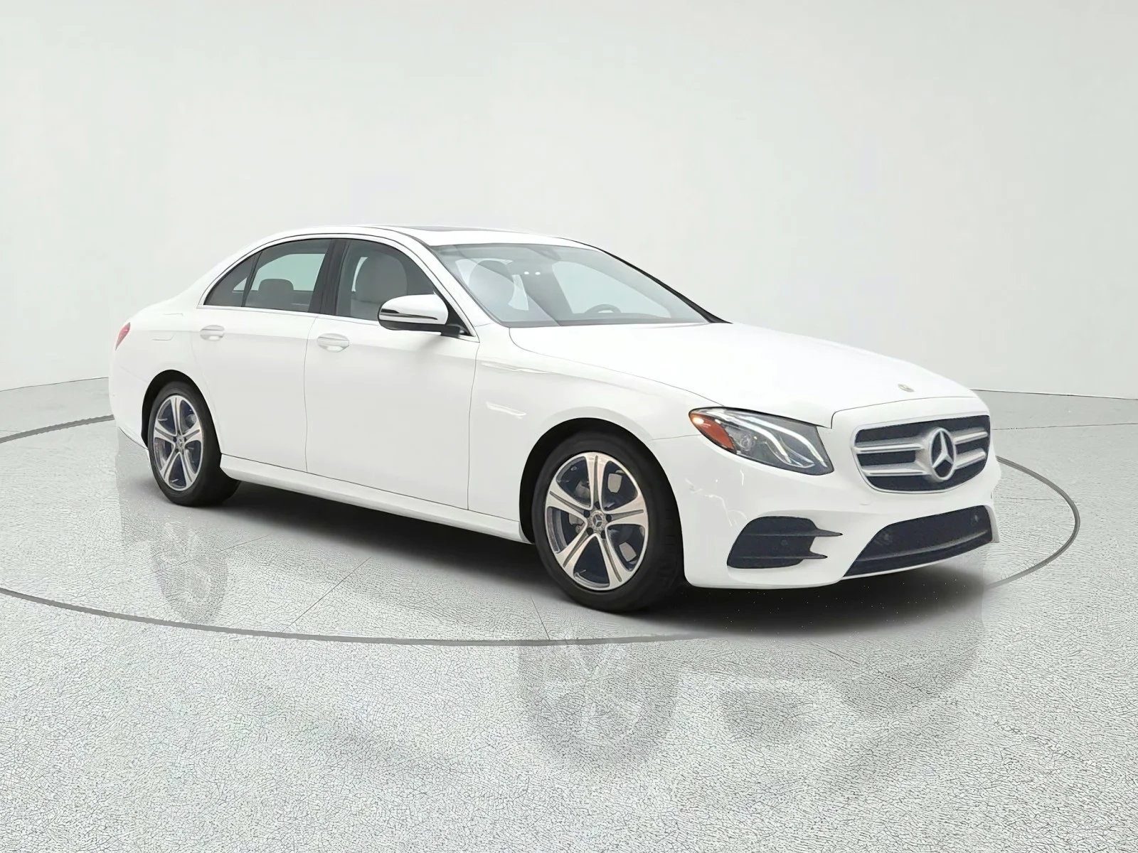 Used 2018 Polar White Mercedes-Benz E 300 RWD Sedan image 3