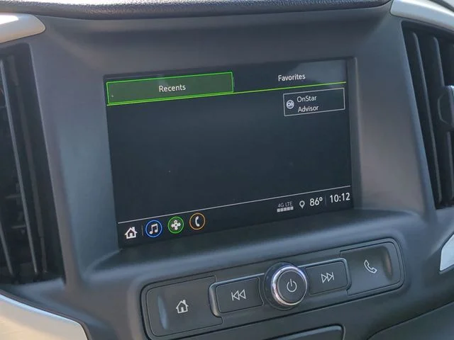 Used 2018 White GMC SLE image 18