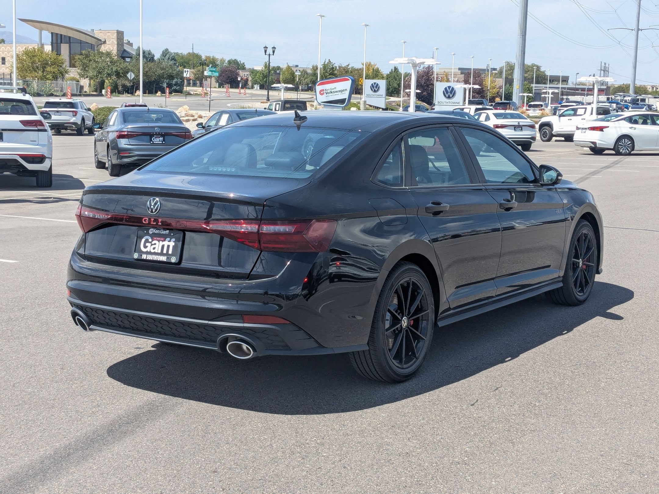 New 2026 Deep Black Pearl Volkswagen Autobahn image 3