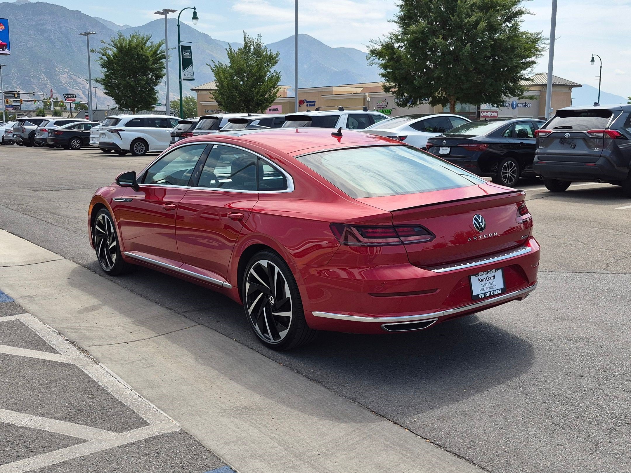 Used 2023 Kings Red Metallic Volkswagen SEL Premium R-Line image 5