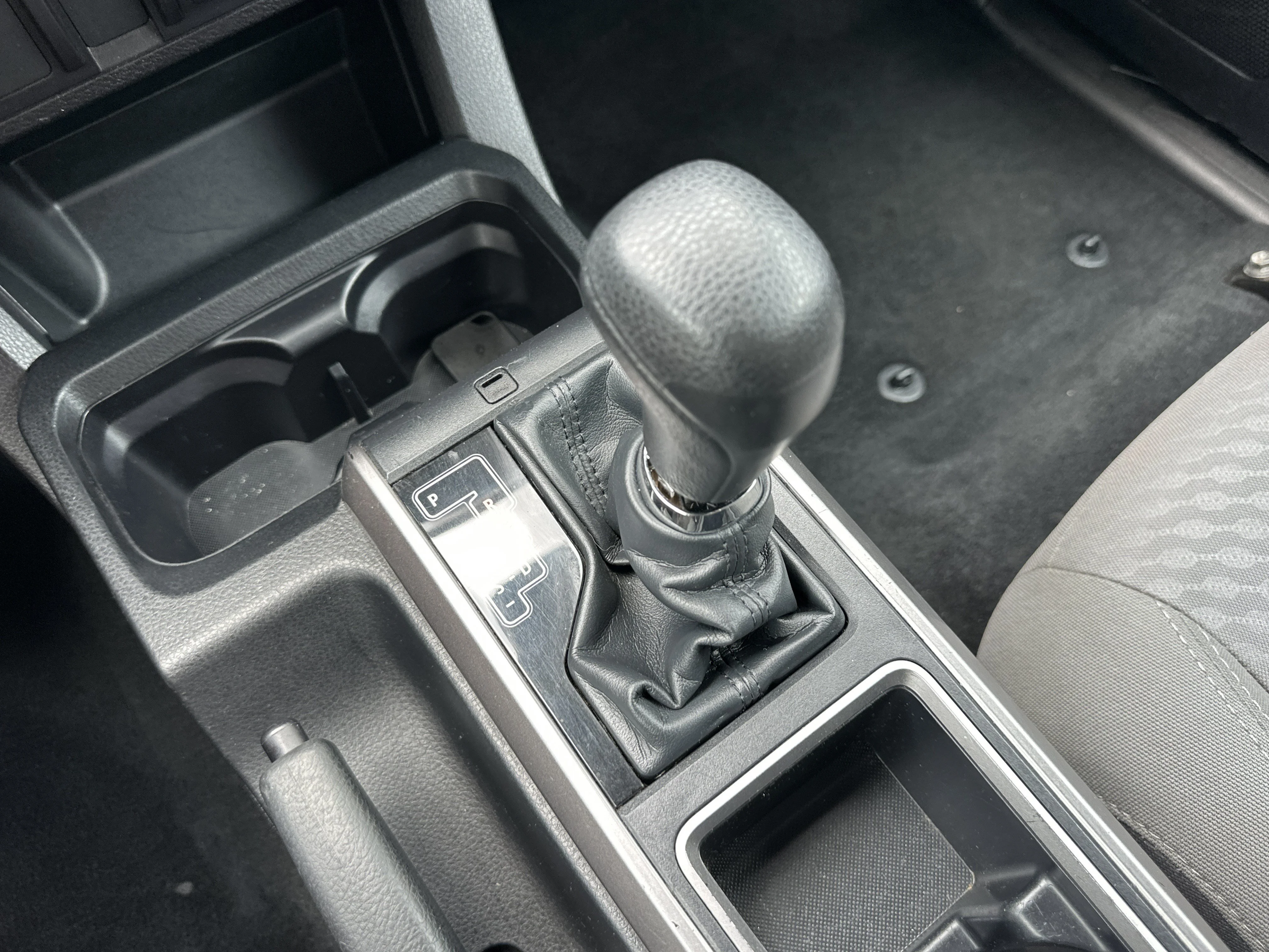Used 2022 Celestial Silver Metallic Toyota SR5 image 28
