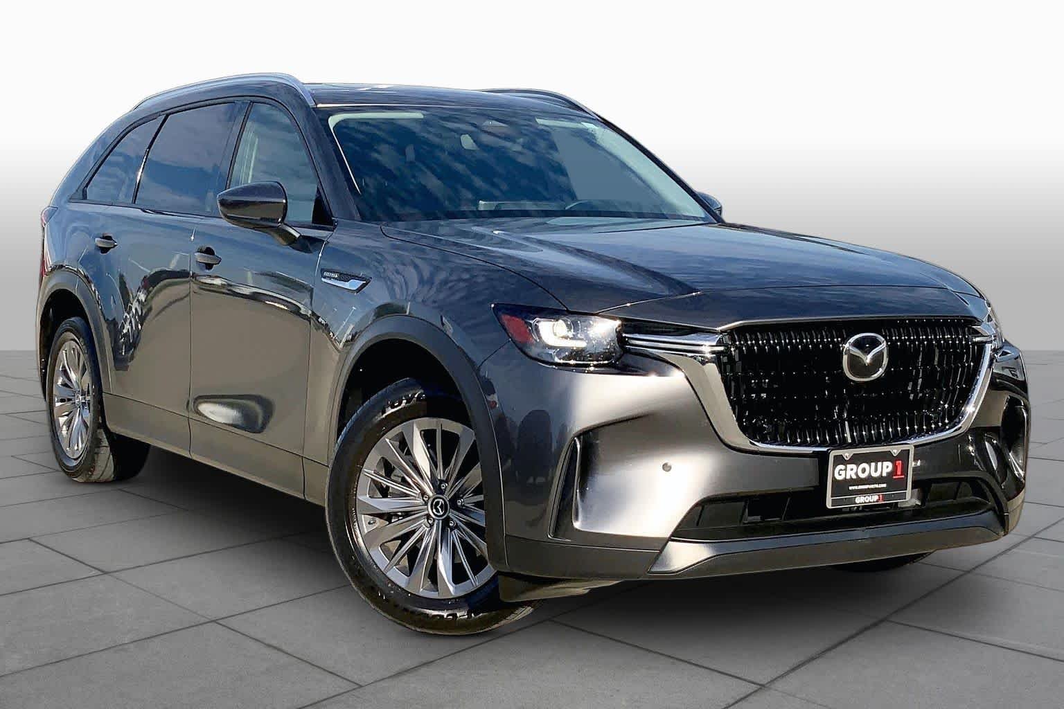 Used 2025 Machine Gray Metallic Mazda Preferred Package image 3