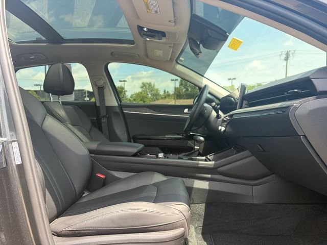 2025 Kia K5 EX - Photo 29