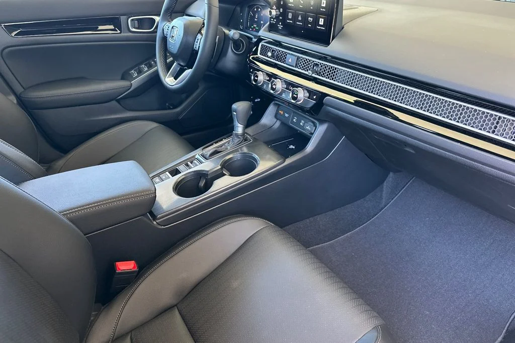 New 2026 Urban Gray Pearl Honda Sport Touring image 16