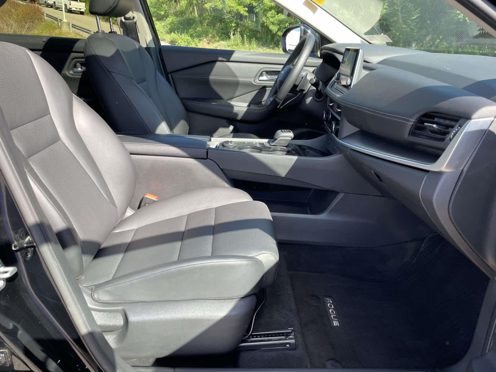 Certified Used 2025 Super Black Nissan SV image 23