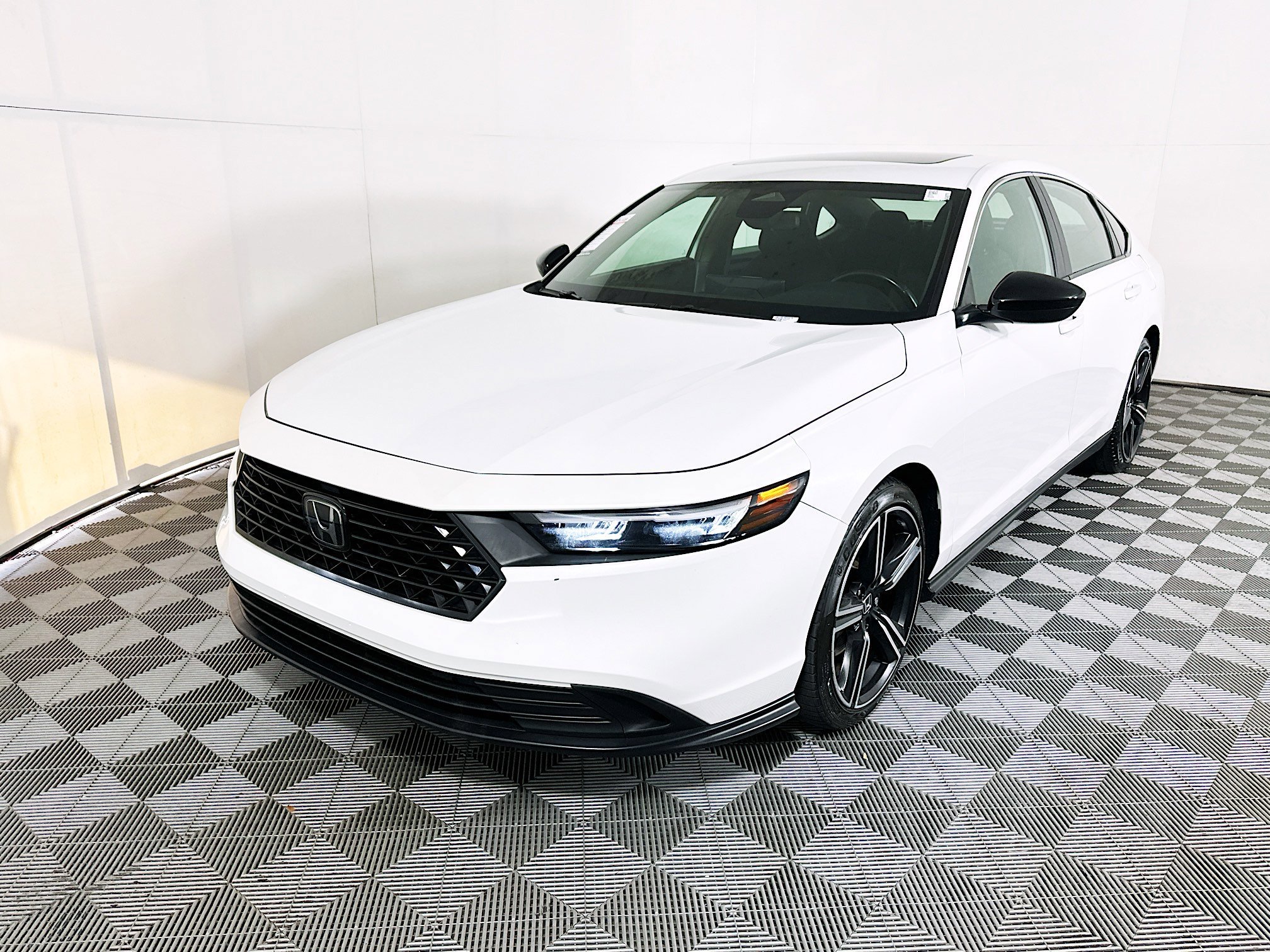 Used 2023 White Honda Sport image 7