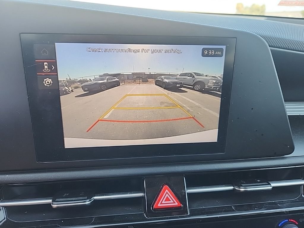 Used 2025 White Kia LX image 23