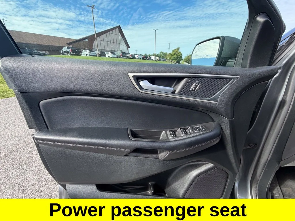 Used 2024 Gray Ford SEL image 14