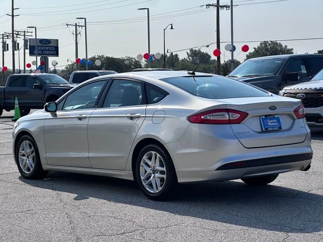 Used 2016 Silver Ford SE image 5