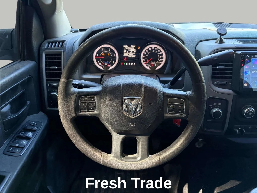 Used 2018 Bright Silver Clearcoat Metallic Ram Tradesman image 12