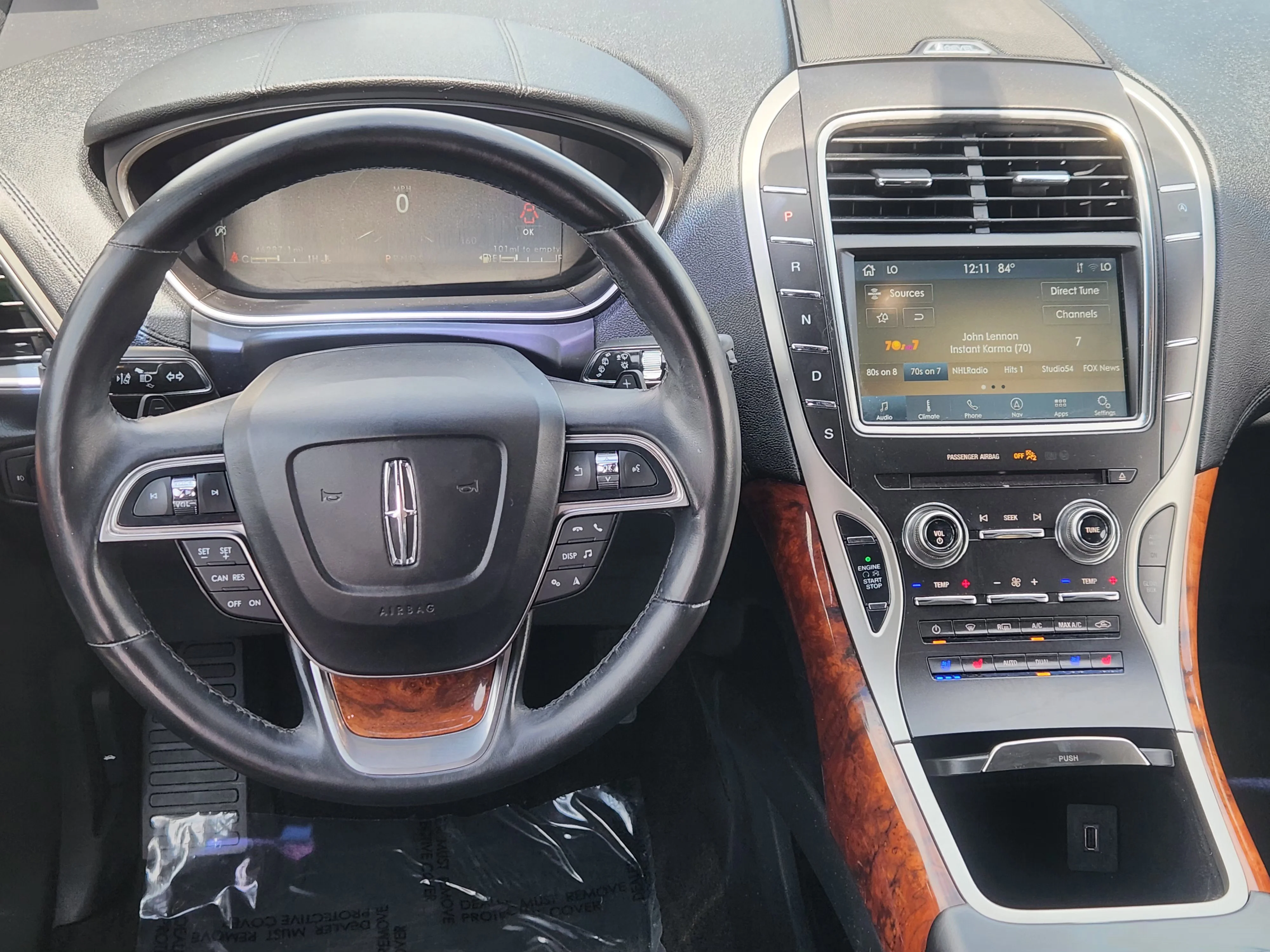 Used 2019  Lincoln Reserve image 27