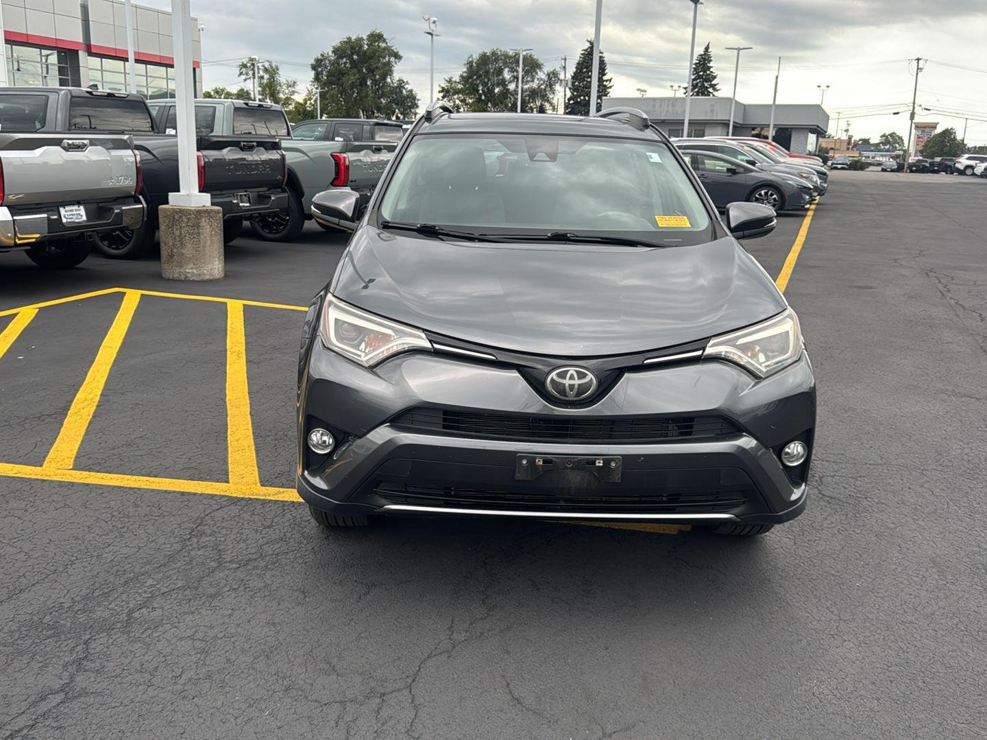 Used 2018 Magnetic Gray Metallic Toyota Limited image 2