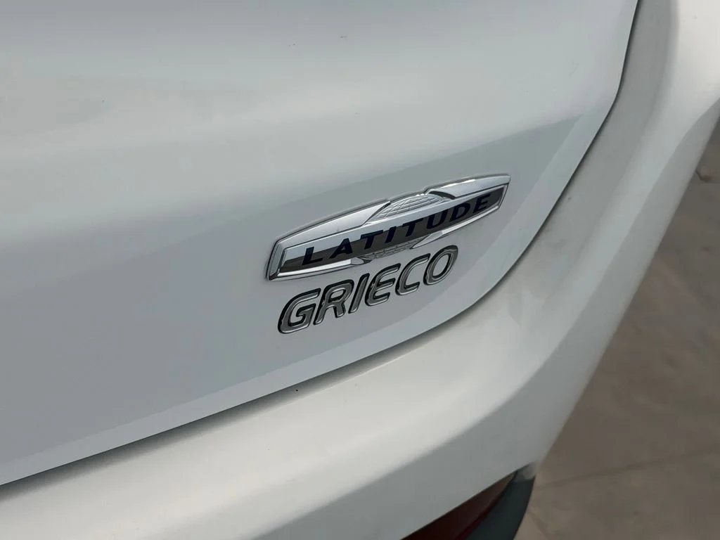Used 2024 White Jeep Latitude image 13