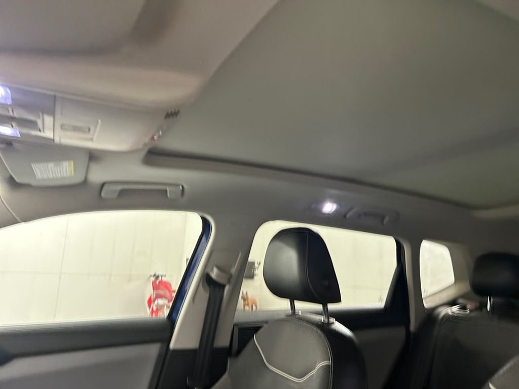 Used 2023 Blue Volkswagen 1.5T SE image 25