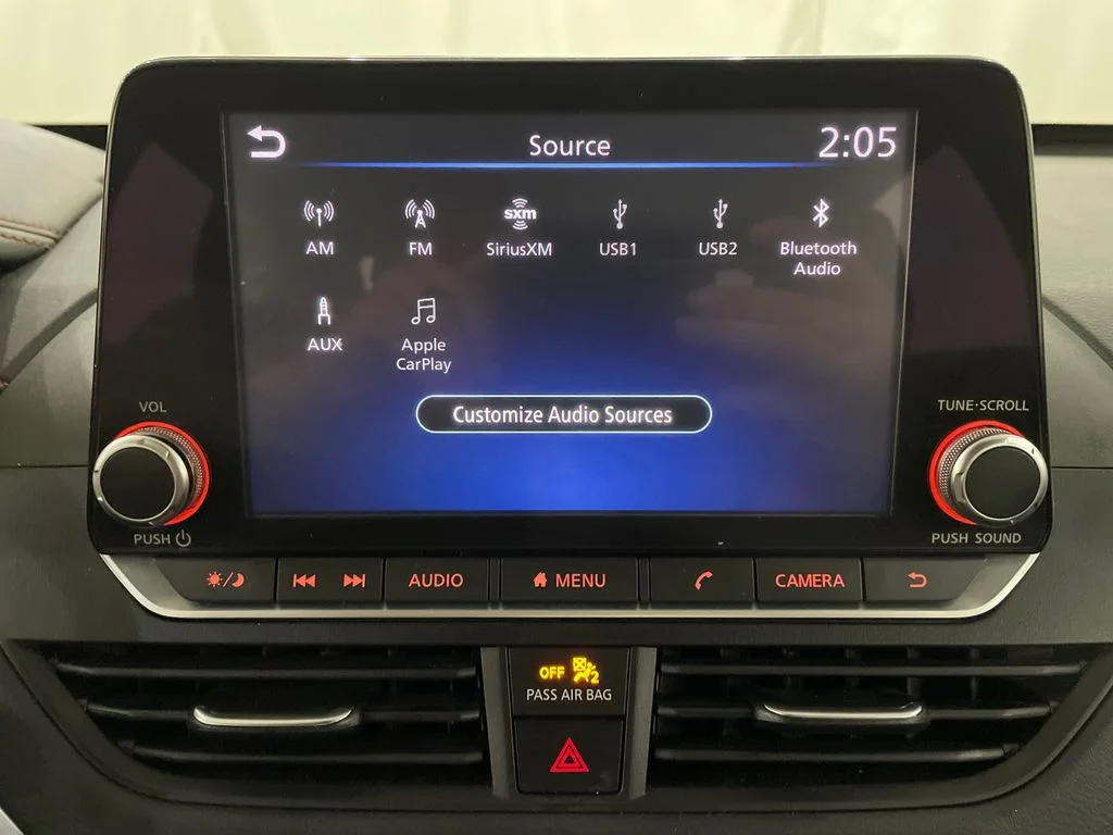 Used 2020 Scarlet Ember Tintcoat Nissan 2.5 SR image 17