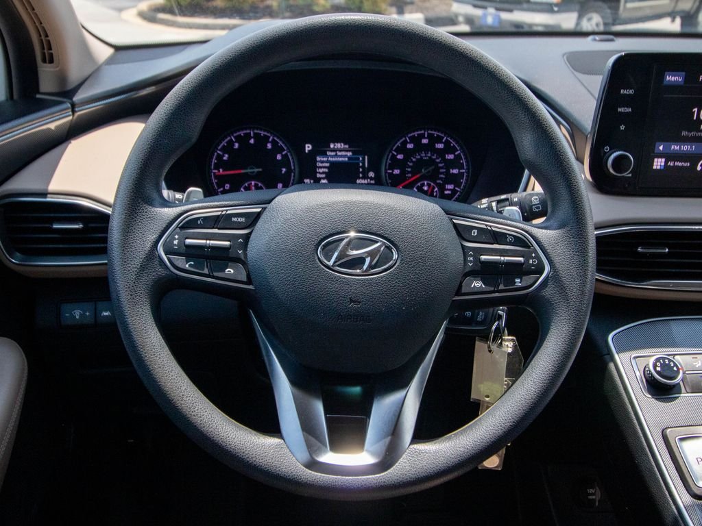 Used 2023 White Hyundai SE image 23