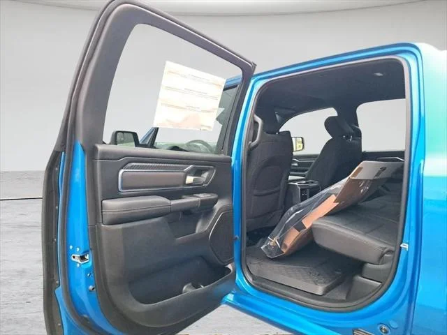 New 2026 Hydro Blue Pearl-Coat Exterior Paint RAM BIG HORN image 11