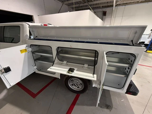 New 2025 Oxford White Ford F-250® XL image 2