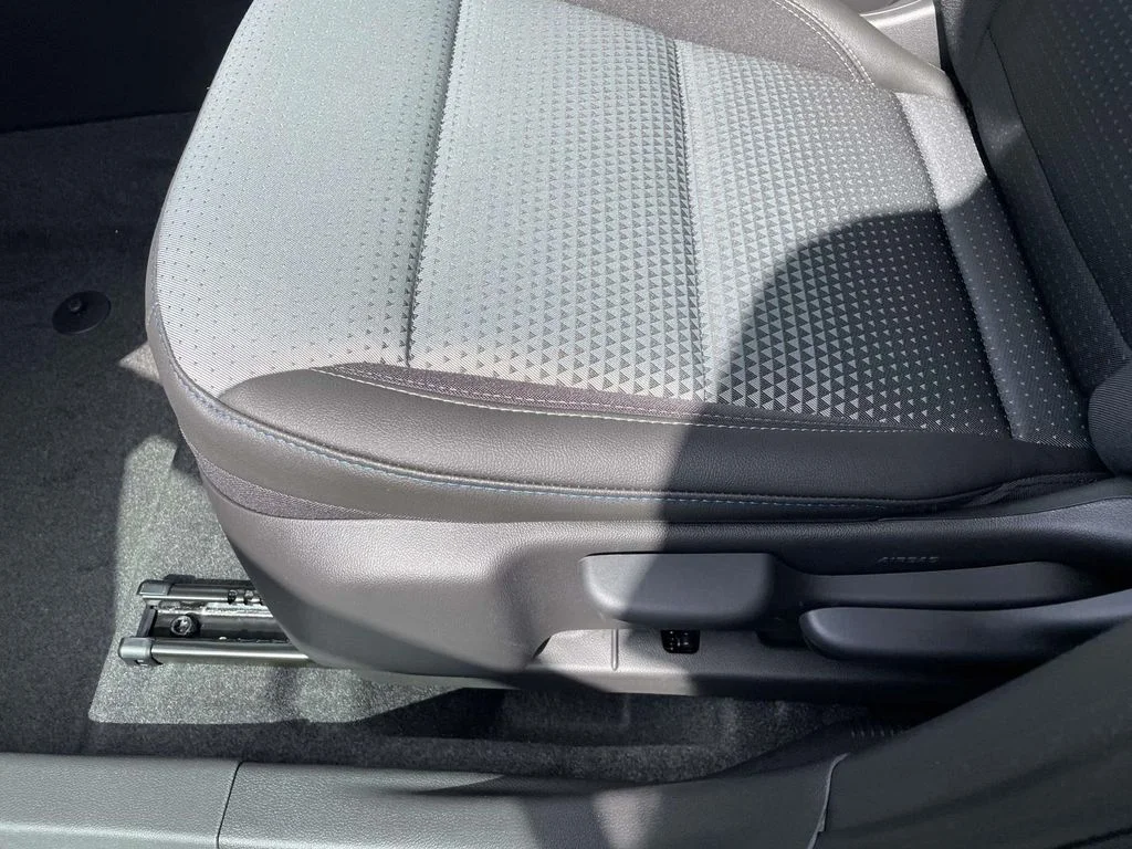 New 2026 Mosaic Black Metallic Chevrolet LT image 19