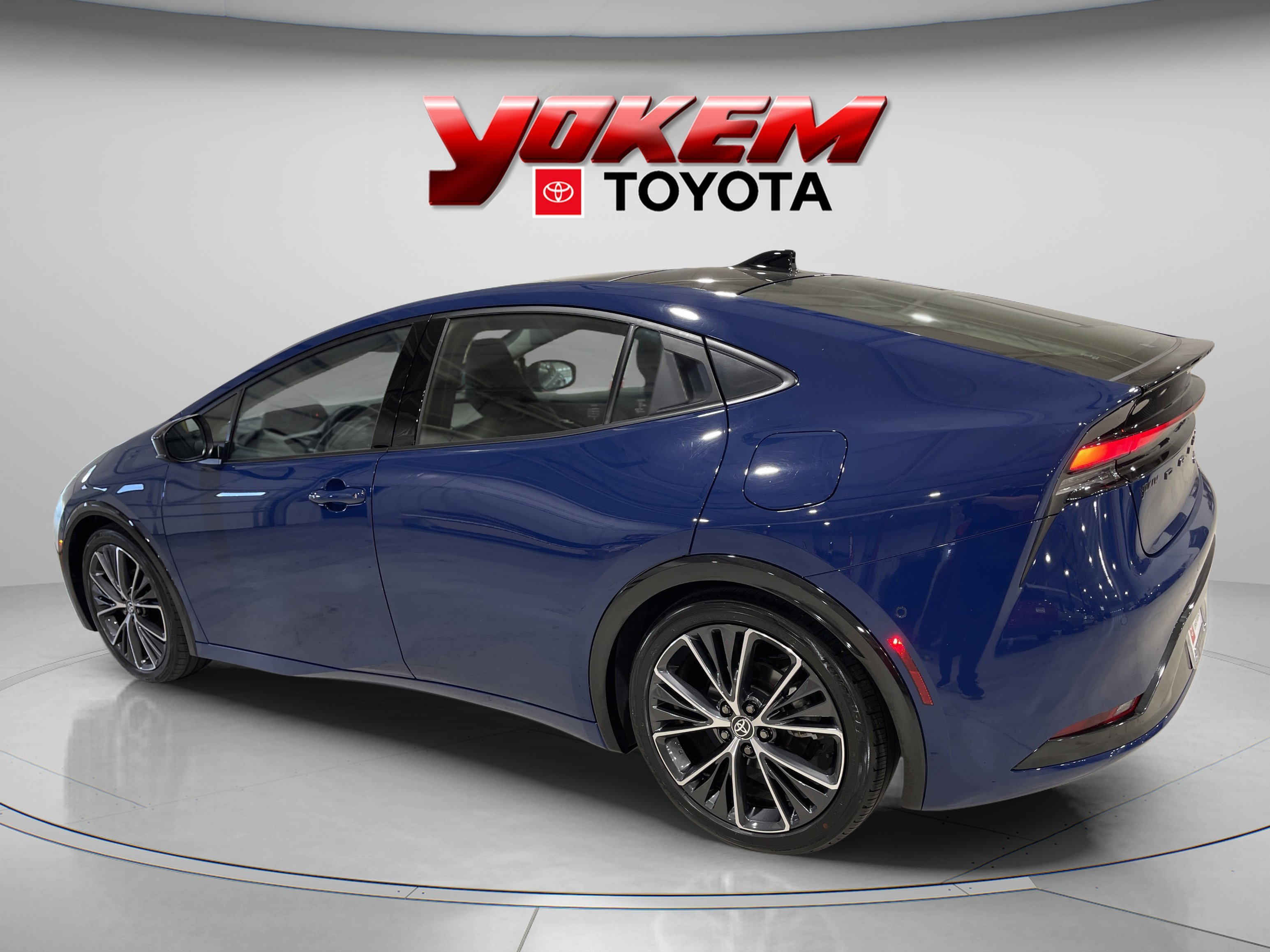 Certified Used 2024 Reservoir Blue Toyota Limited image 3