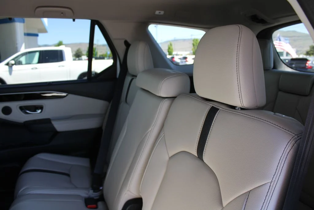New 2026 Platinum White Pearl Honda AWD EX-L image 17