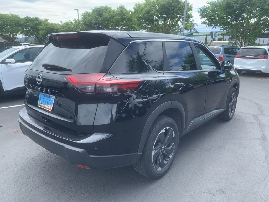 Used 2025 Super Black Nissan SV image 4