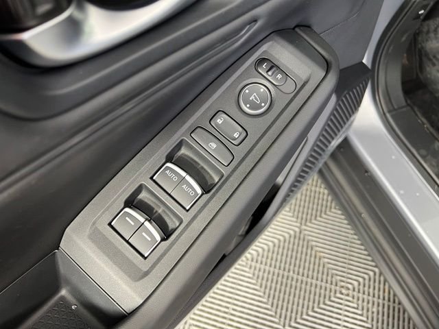 New 2026 Silver Honda SE image 14