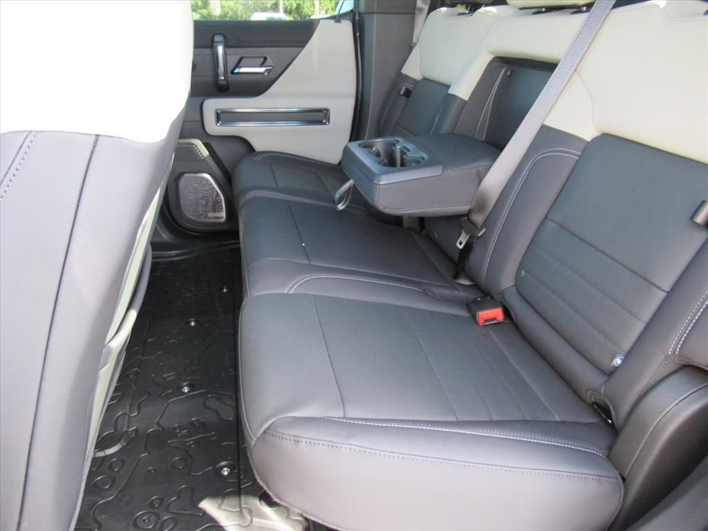 2026 GMC HUMMER EV 2X - Photo 37