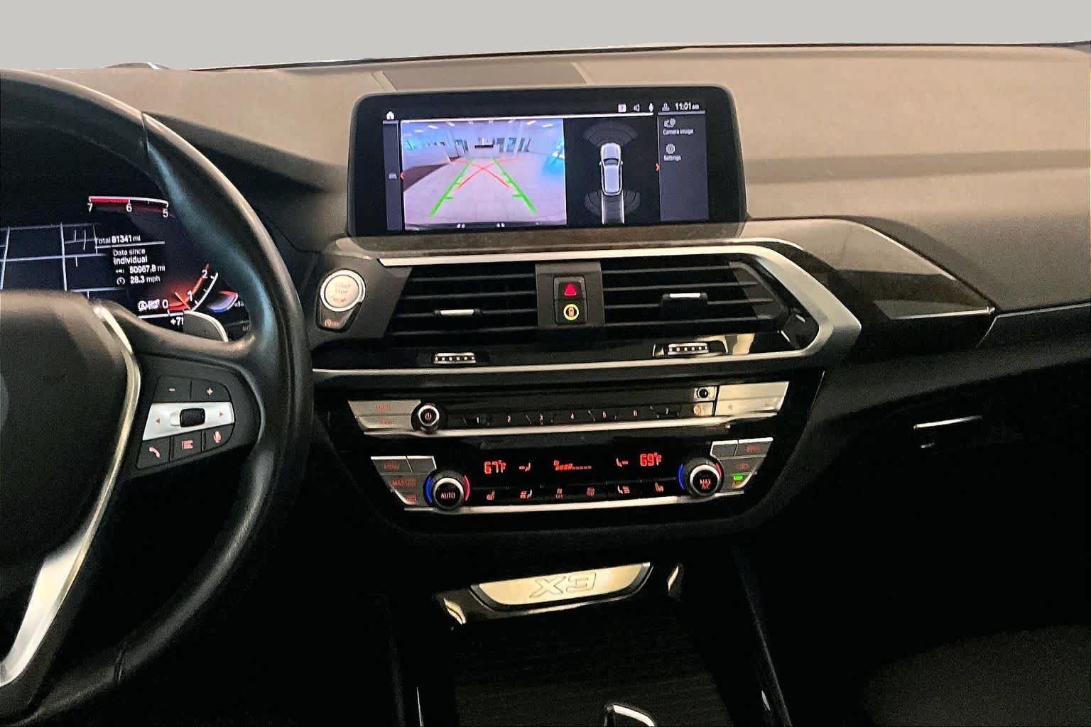 Used 2020 Black Sapphire Metallic BMW sDrive30i image 6
