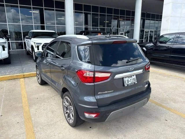 Used 2021  Ford Titanium image 3