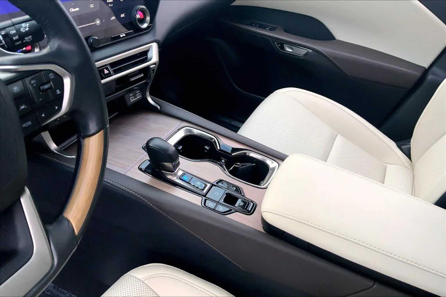 Certified Used 2024 GRAPHITE BLACK GF. Lexus Premium image 17