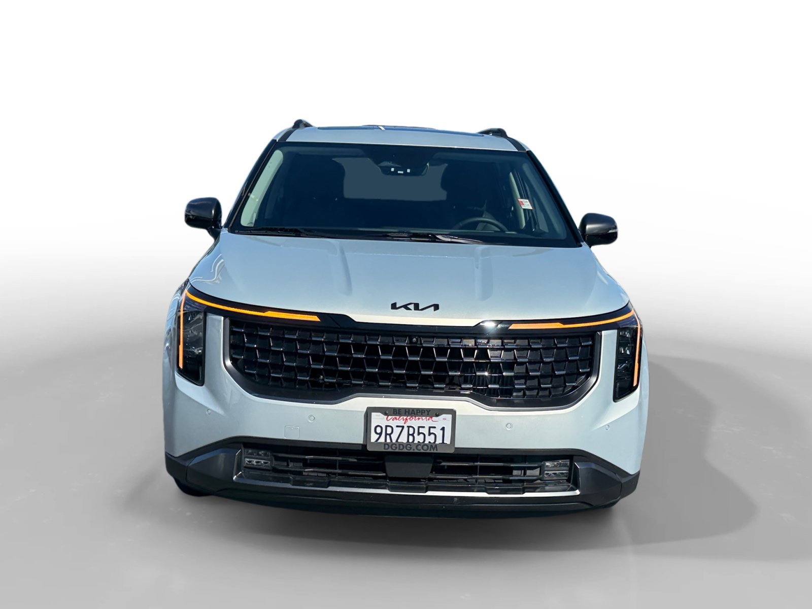 Used 2025 Ivory Kia SX image 8
