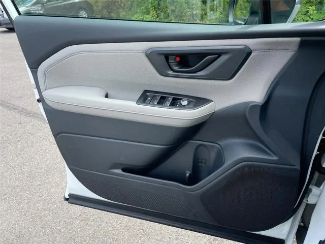 New 2026 CRYSTAL WHITE PEARL Subaru Premium image 26