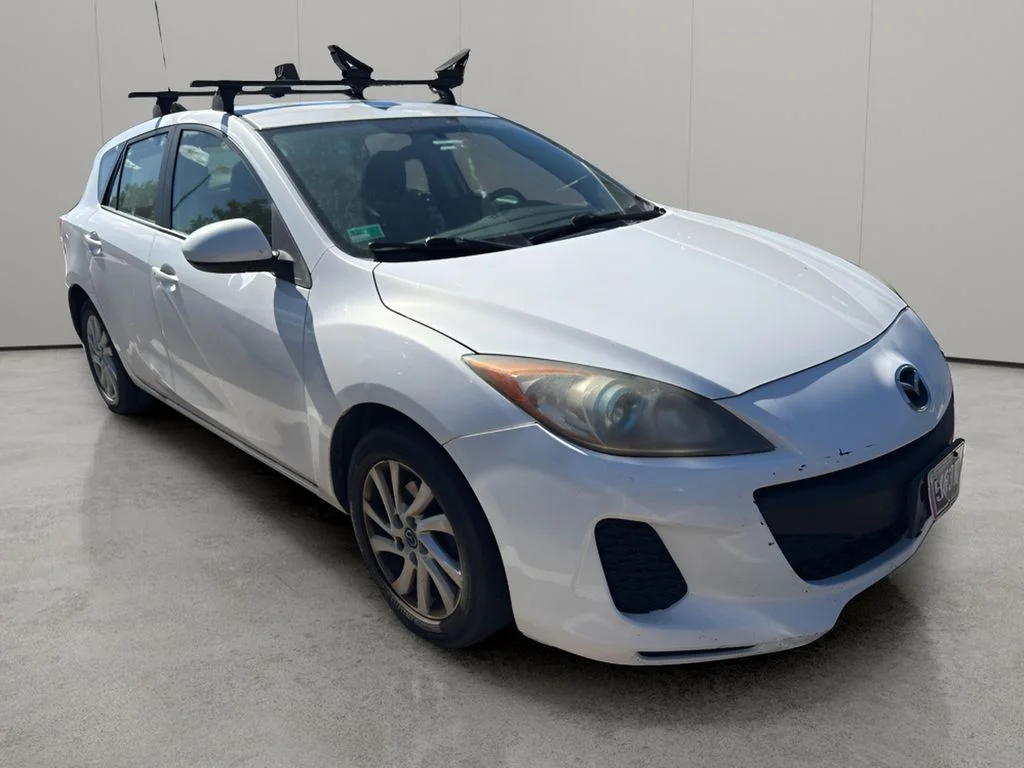 Used 2013 Crystal White Pearl Mica Mazda i Touring image 7