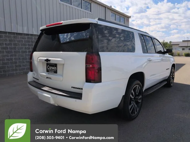 Used 2019 Summit White Chevrolet  image 3