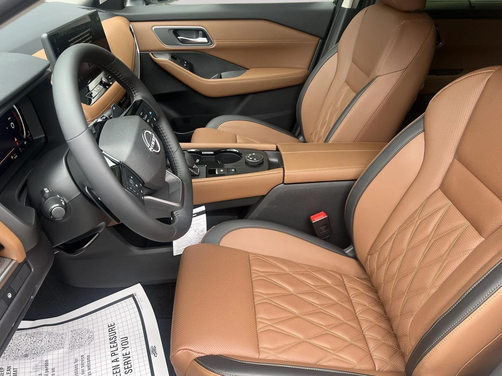 New 2026 Everest White Pearl TriCoat / Super Black Two-tone Nissan Platinum image 25
