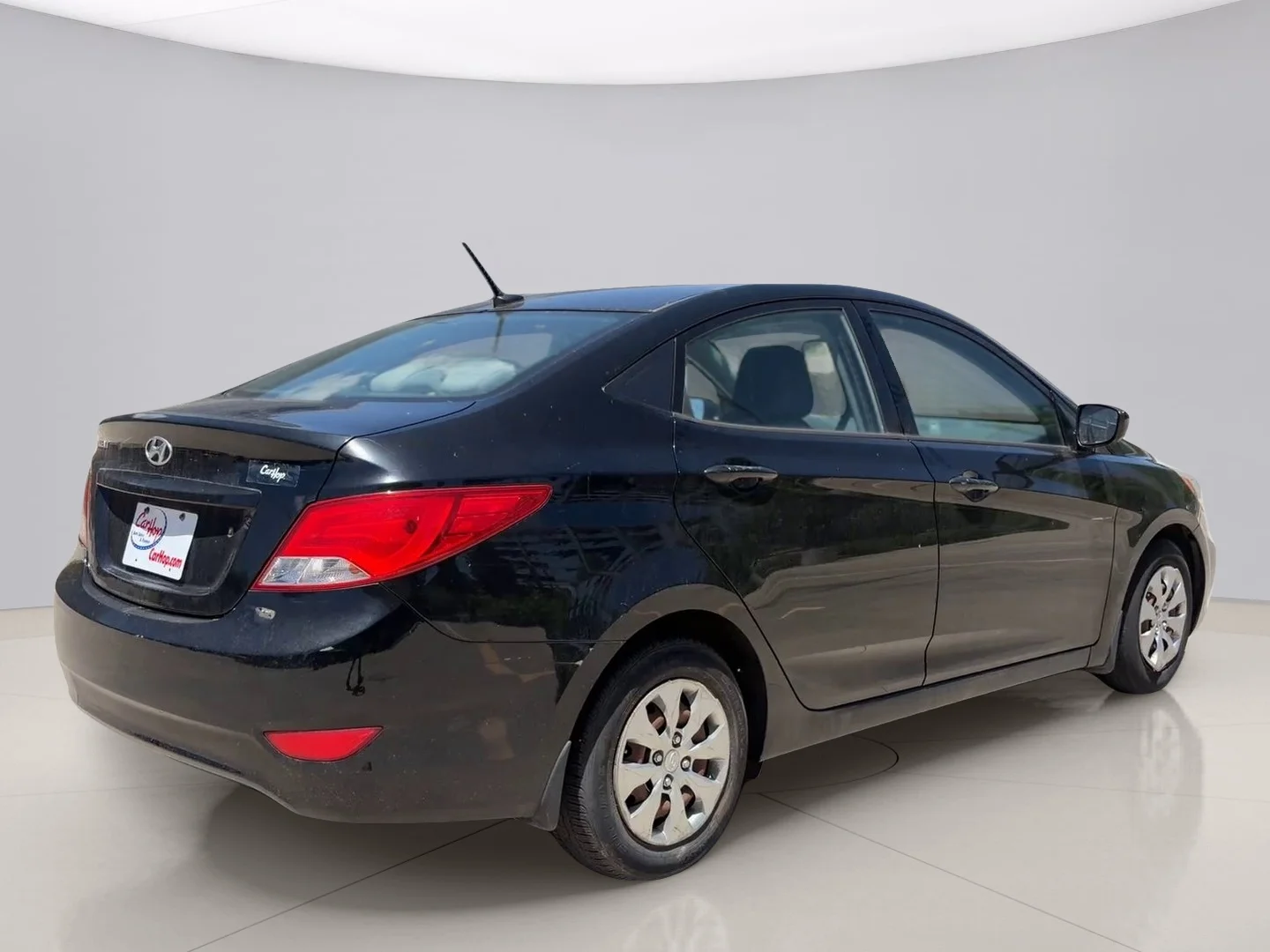 Used 2015 Black Hyundai GLS image 5