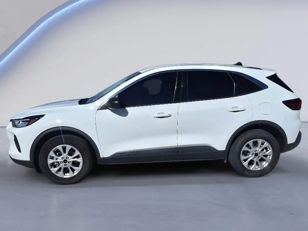 Used 2024 Oxford White Ford Active image 2