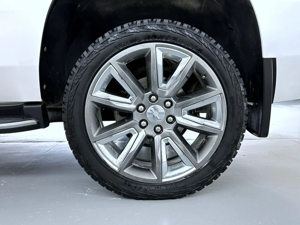 Used 2017 Beige Chevrolet Premier image 23