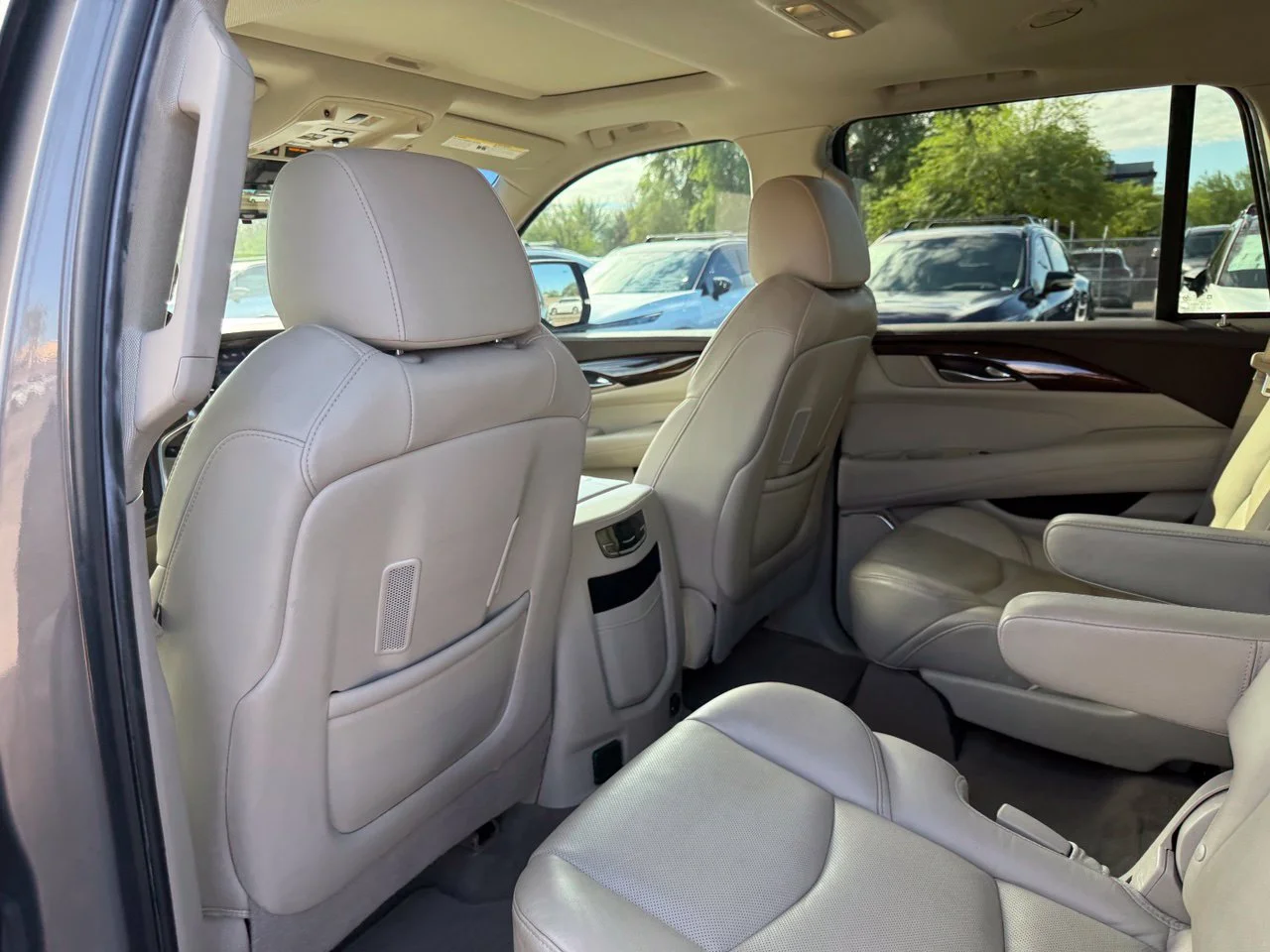 Used 2017 Bronze Dune Cadillac Luxury image 10