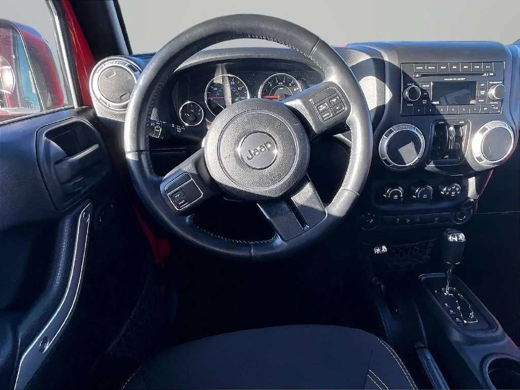 Used 2016 Red Jeep Unlimited Rubicon image 5