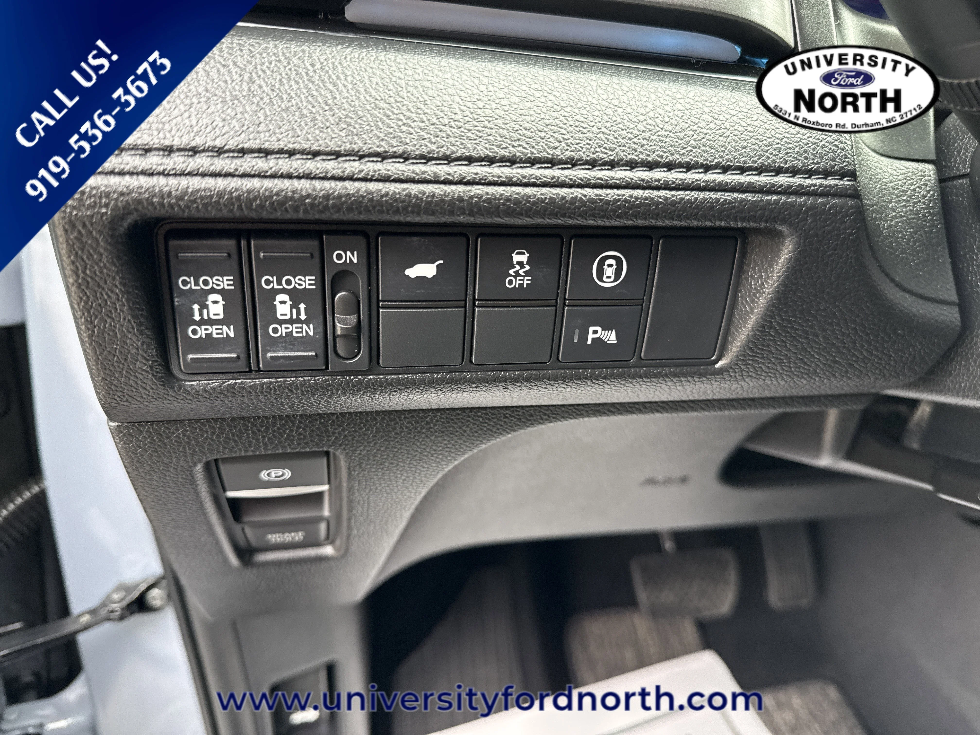 Used 2024 Sonic Gray Pearl Honda Touring image 14