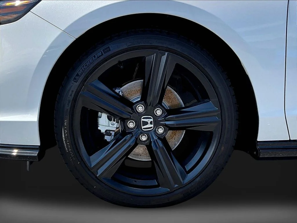 New 2026 Platinum White Pearl Honda Sport-L Hybrid image 28
