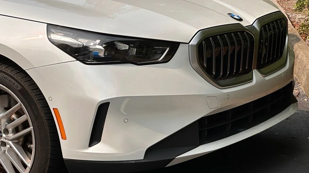 Used 2024 Mineral White Metallic BMW 530i xDrive image 2