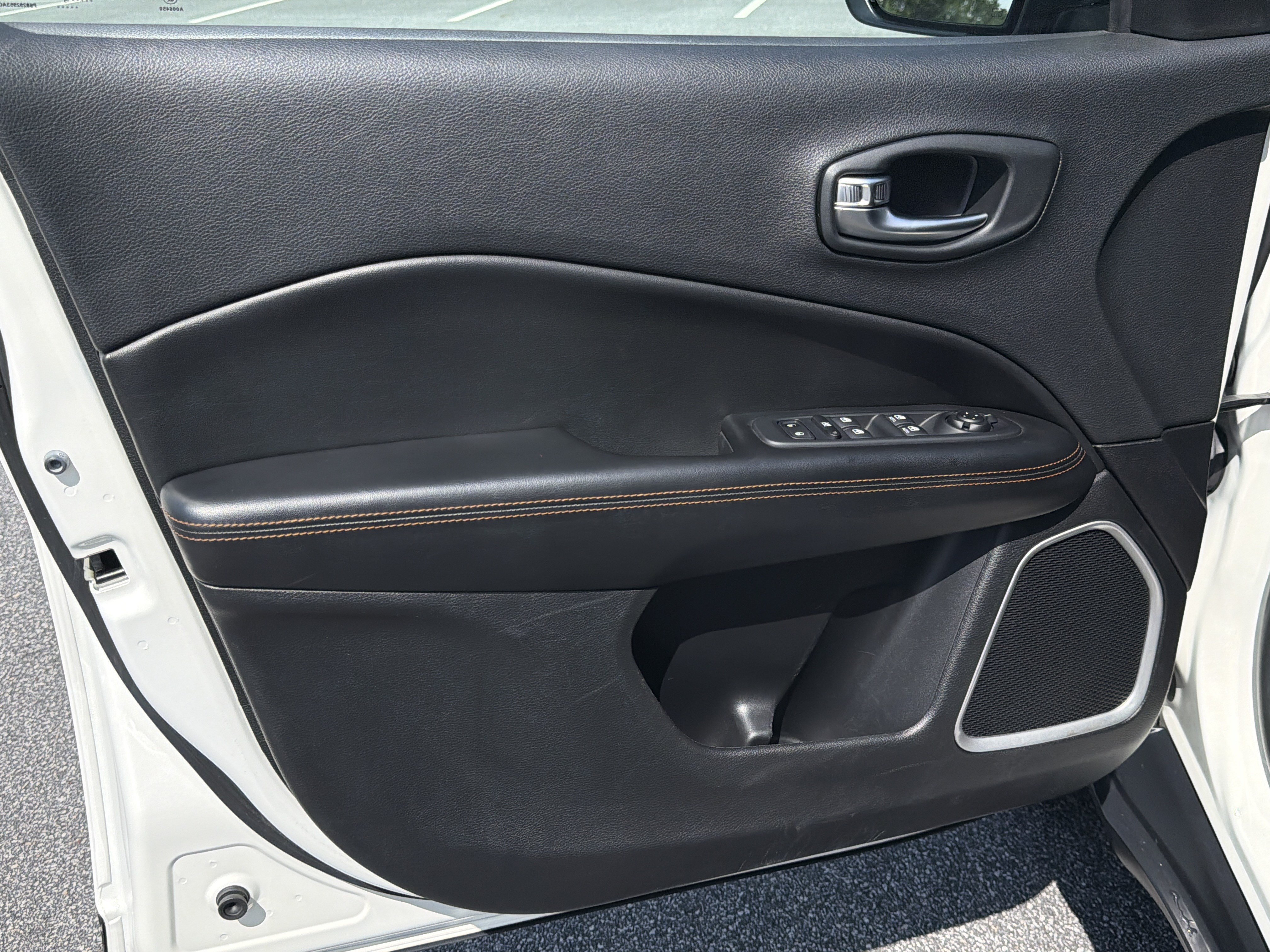 Used 2019 White Clearcoat Jeep Limited image 12